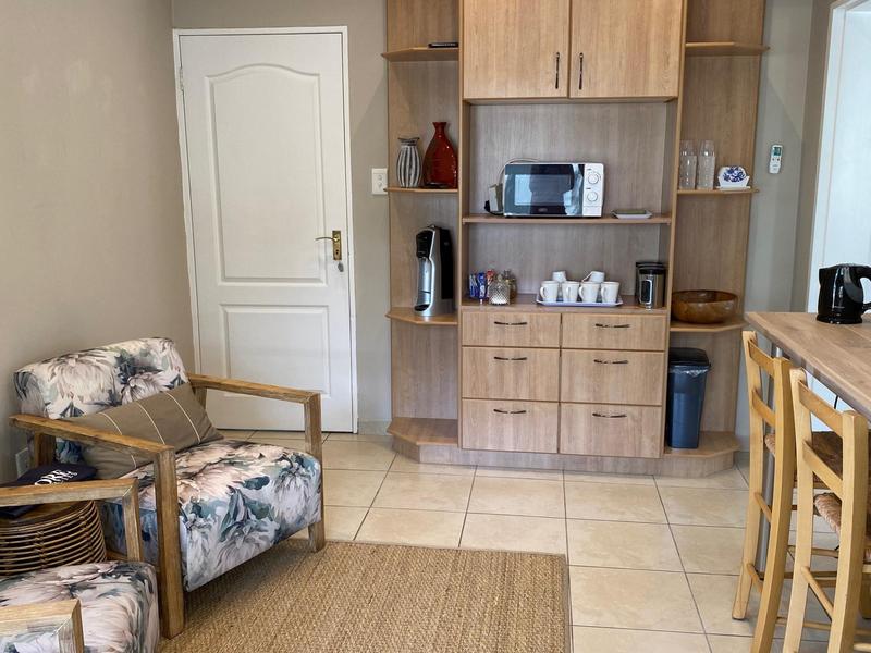 To Let 1 Bedroom Property for Rent in Roundhay Western Cape